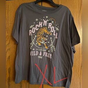 Tiger Graphic Tee